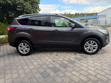 Ford Kuga - 4