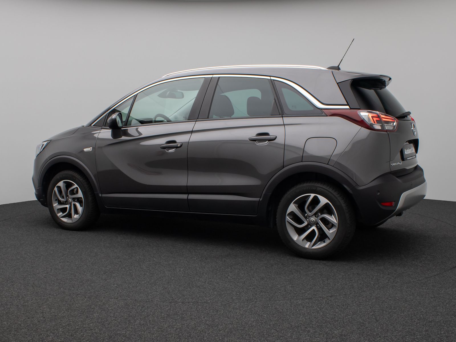 Fahrzeugabbildung Opel Crossland Innovation Kamera Navi L-hzg LED AHK