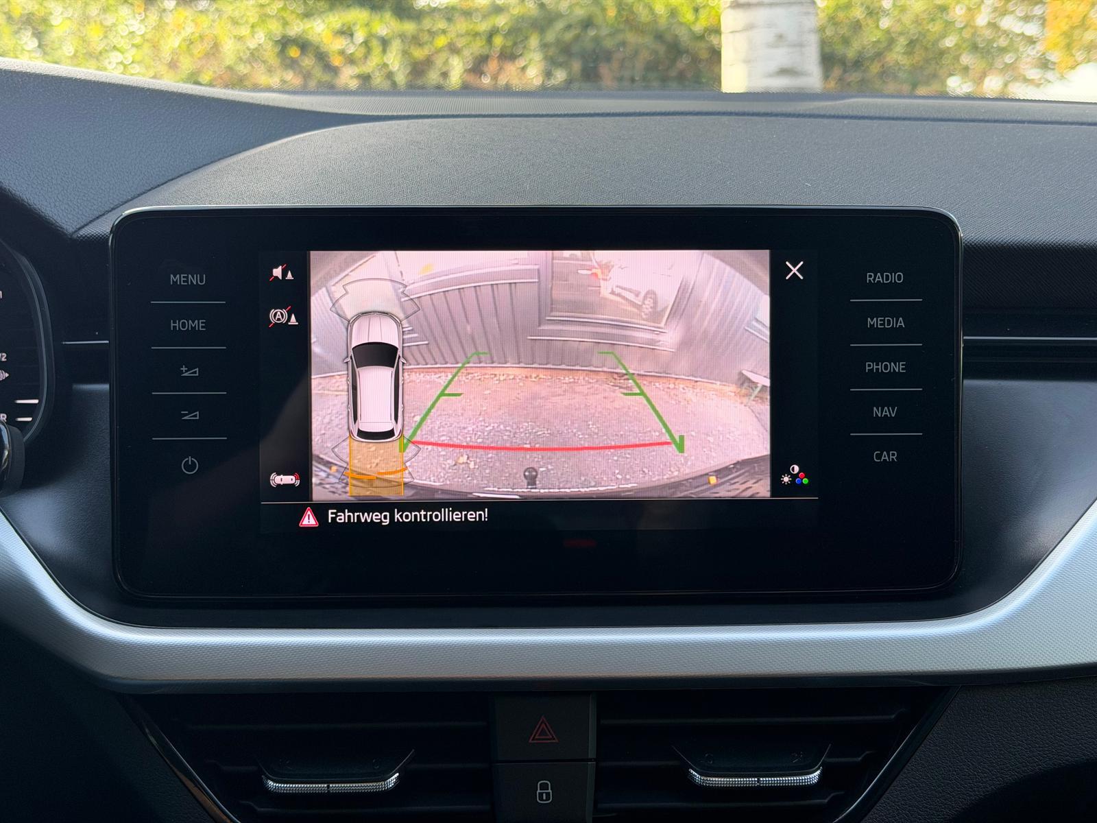Skoda KAMIQ DRIVE125 TSI DSG 1.HAND+SCHECKHEFTGEPFLEGT
