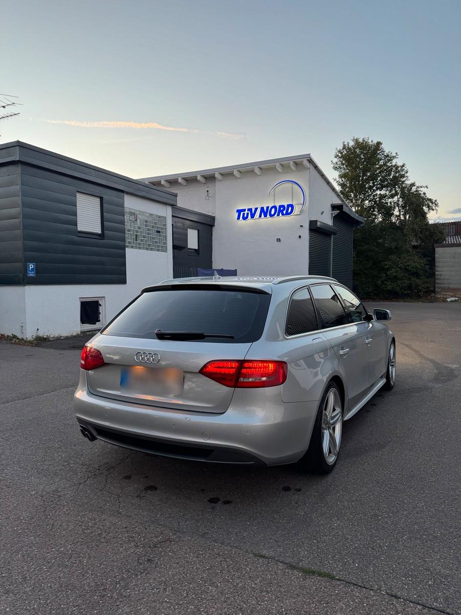 Audi A4 2010 — photo 6