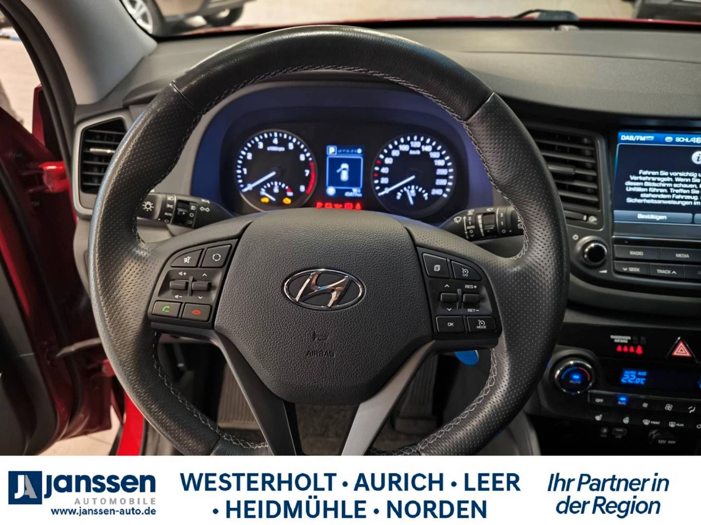 Fahrzeugabbildung Hyundai TUCSON Classic ADVANTAGE, 19' Alu