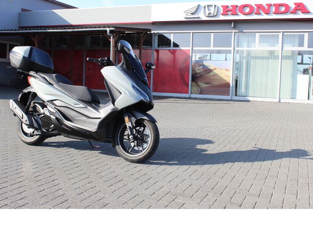 Honda Forza125 *Aktion*