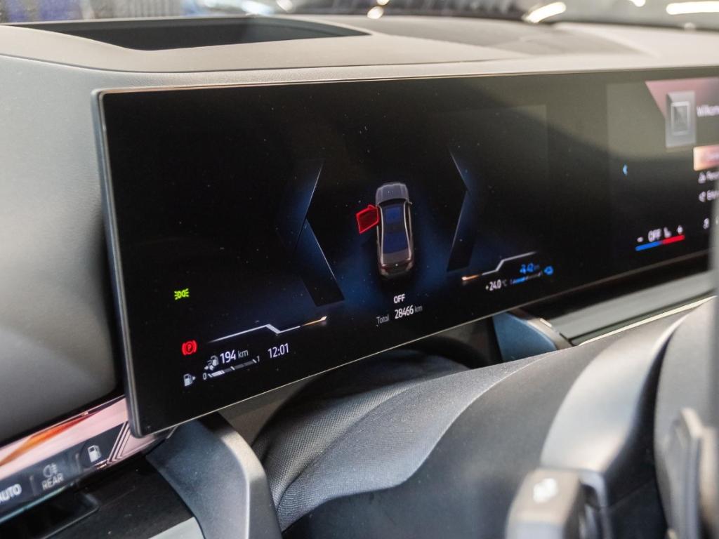 BMW 530 exMSport+AHK+Panorama+Navi+HUD+LED+RFK+Leder