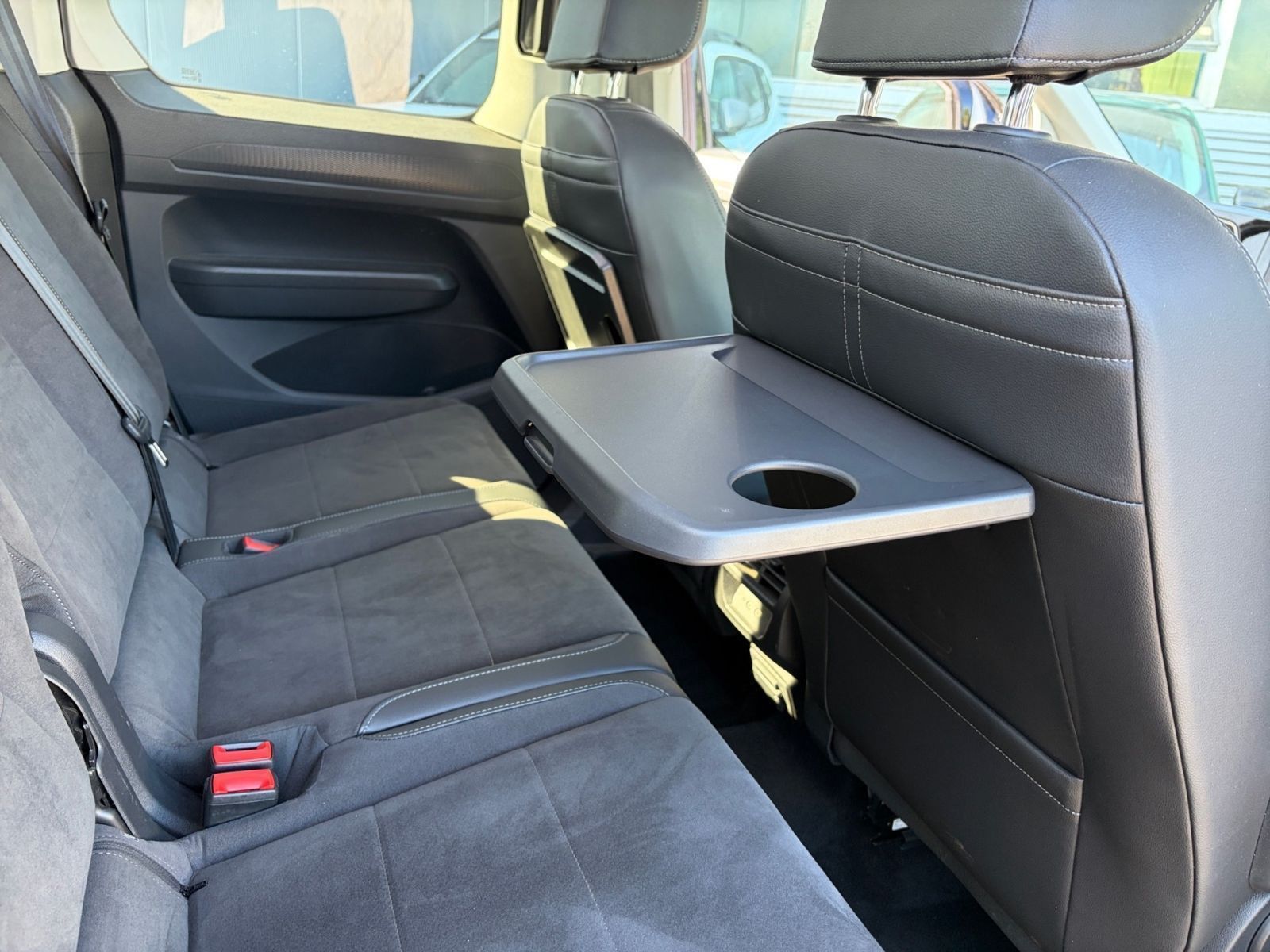 Fahrzeugabbildung Volkswagen Caddy Cargo 2.0 TDI EcoProfi*Navi*Kamera*SHZ*AHK