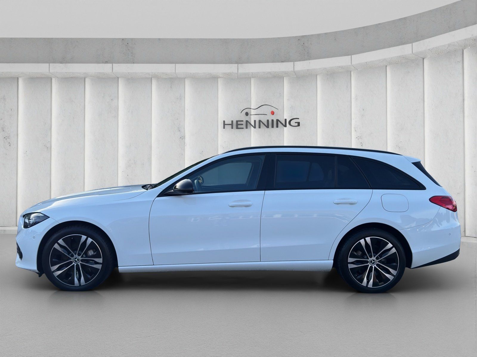 Mercedes-Benz C 300 e T Avantgarde Night Pano HUD DIS 360 AHK imagem 2