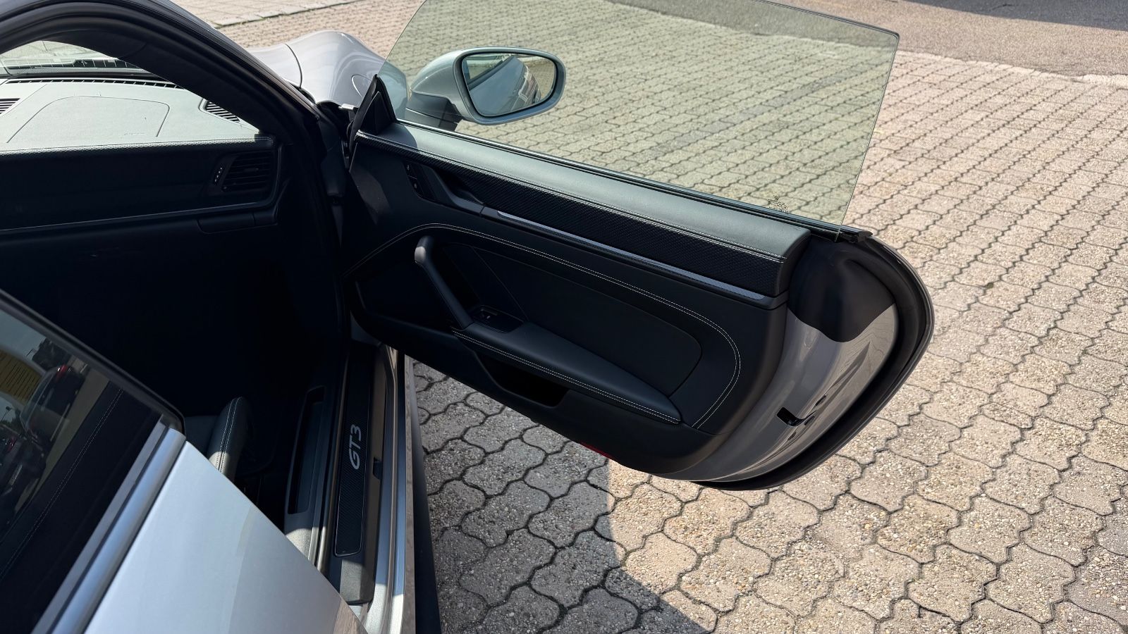 Porsche 992 GT3 Touring Schalensitz 12