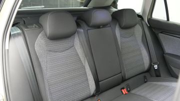 Skoda Superb Combi 1.5 TSI mHEV Selection DSG AHK 360°
