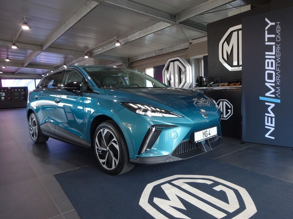 4 EV 64kWh Premium