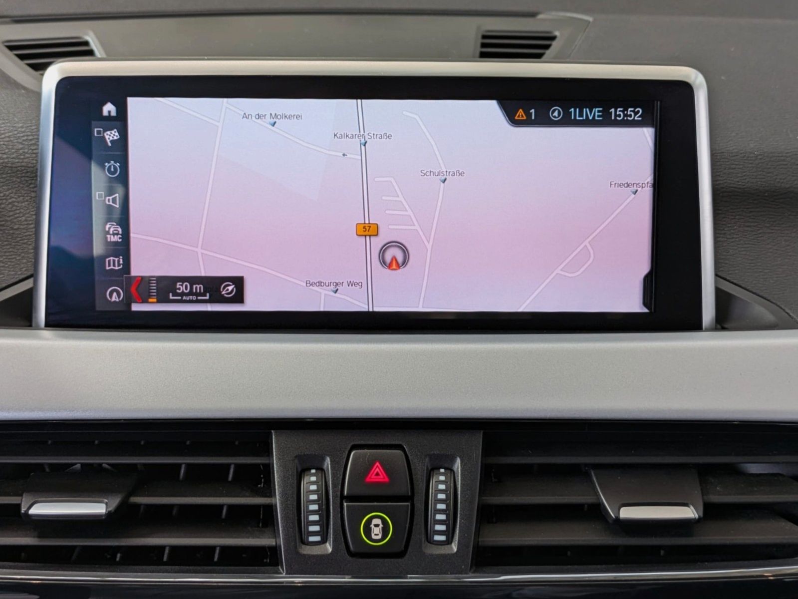 Fahrzeugabbildung BMW X1 18i LCI NAVI SHZ AHK PDC KLIMAAUT 8xALU