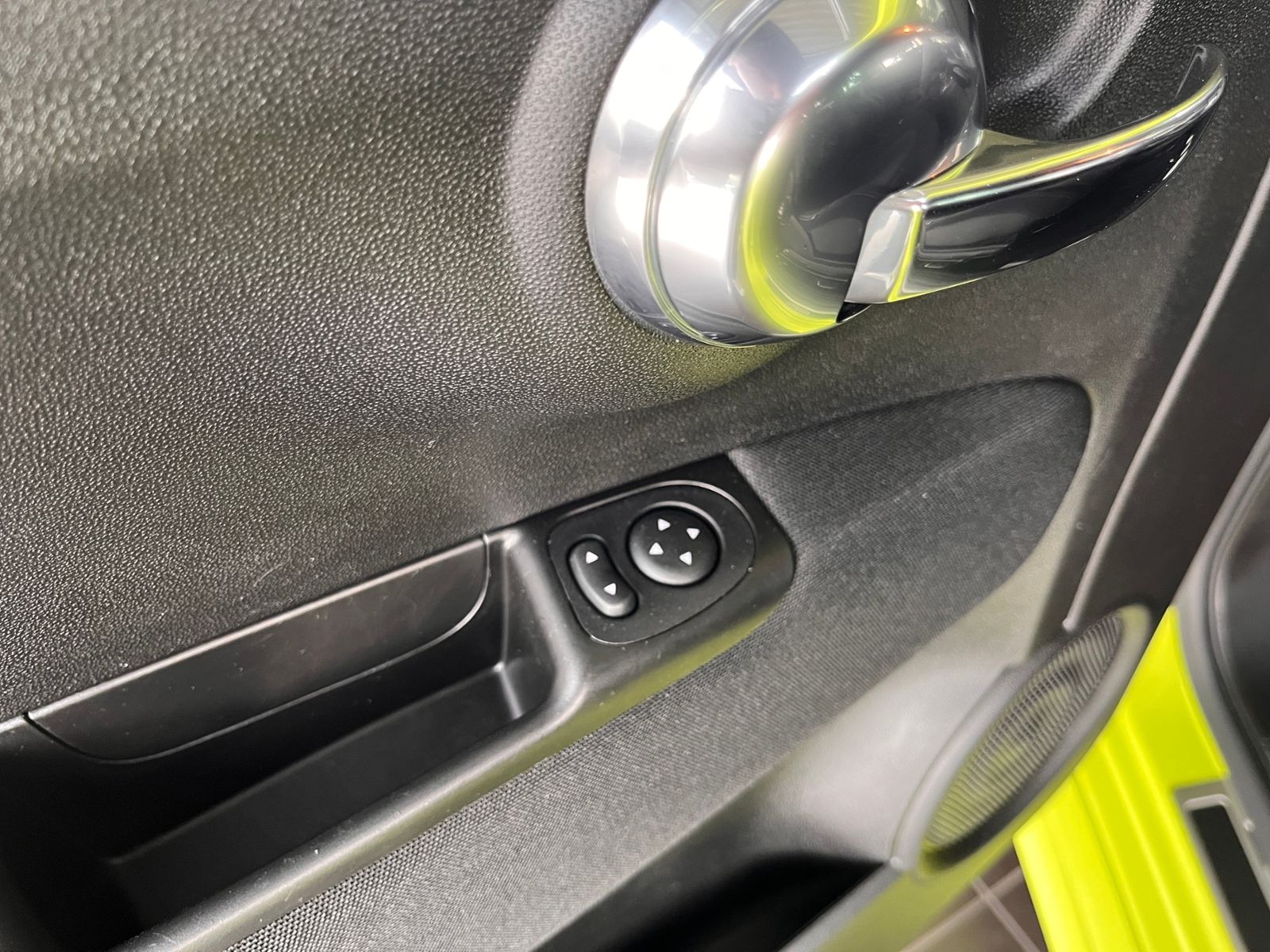 Fahrzeugabbildung Abarth 595 Competizione NAVI Xenon ALU