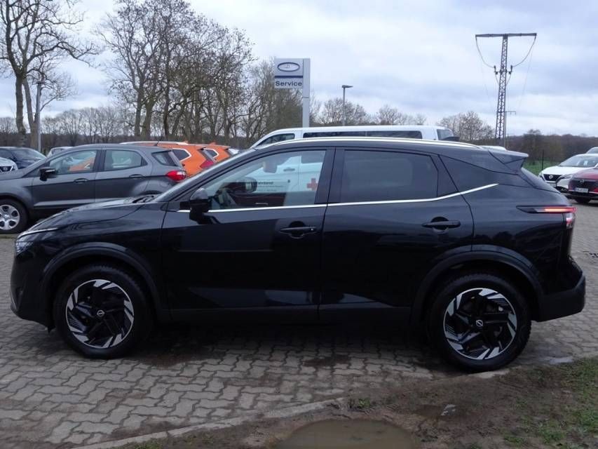 Fahrzeugabbildung Nissan Qashqai 1.3 DIG-T  MHEV  N-Connecta