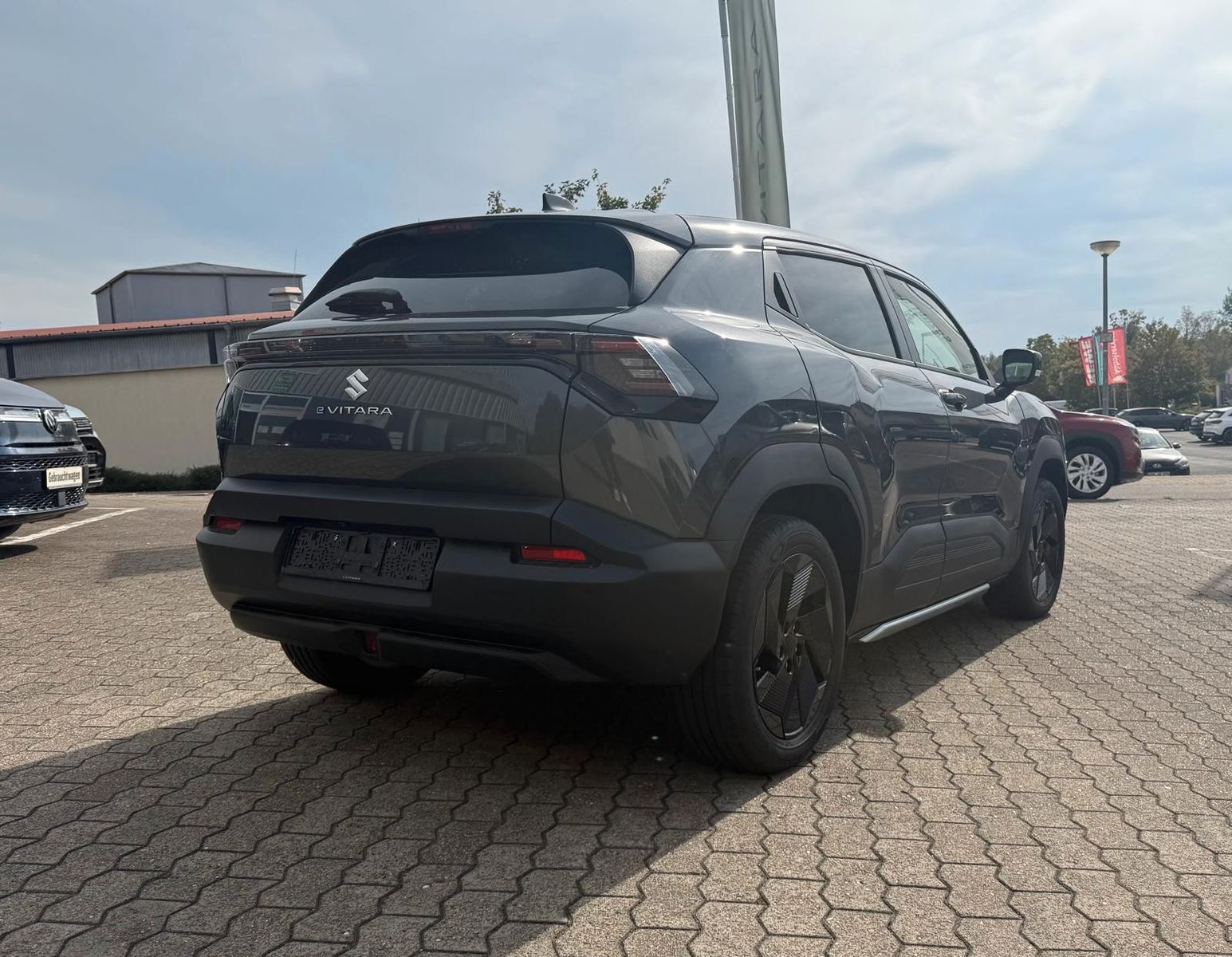 Suzuki e Vitara - Bild 3