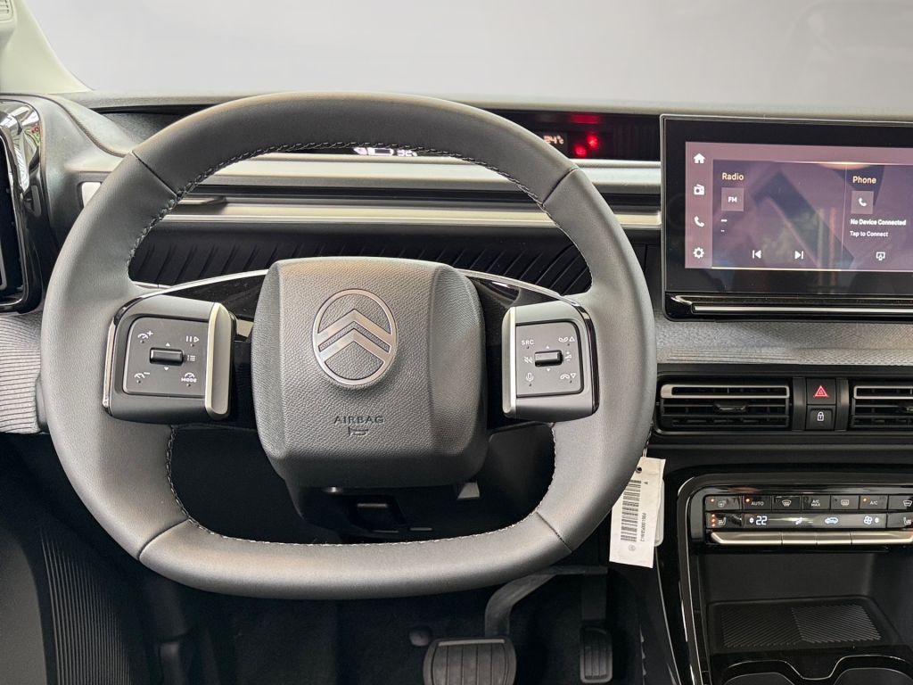 Fahrzeugabbildung Citroën e-C3 Aircross PLUS / Winter Paket