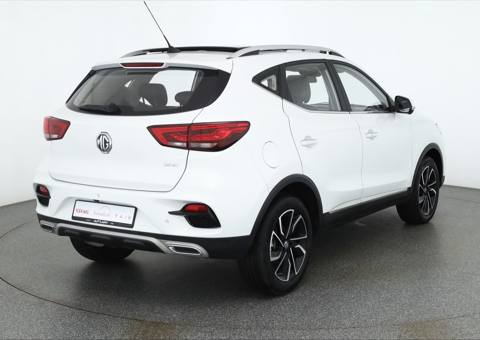 MG ZS