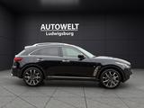 Infiniti QX70 5.0 S Premium - Infiniti QX70 mit Benzin-Antrieb: Automatik