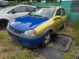 Opel Corsa 1.2 16V Edition 2000 - Opel Corsa: 16v Edition