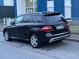 Mercedes-Benz ML 350 BlueTEC 4MATIC AMG 4 Matic 7 G Comand Air - Mercedes-Benz ML 350: AMG