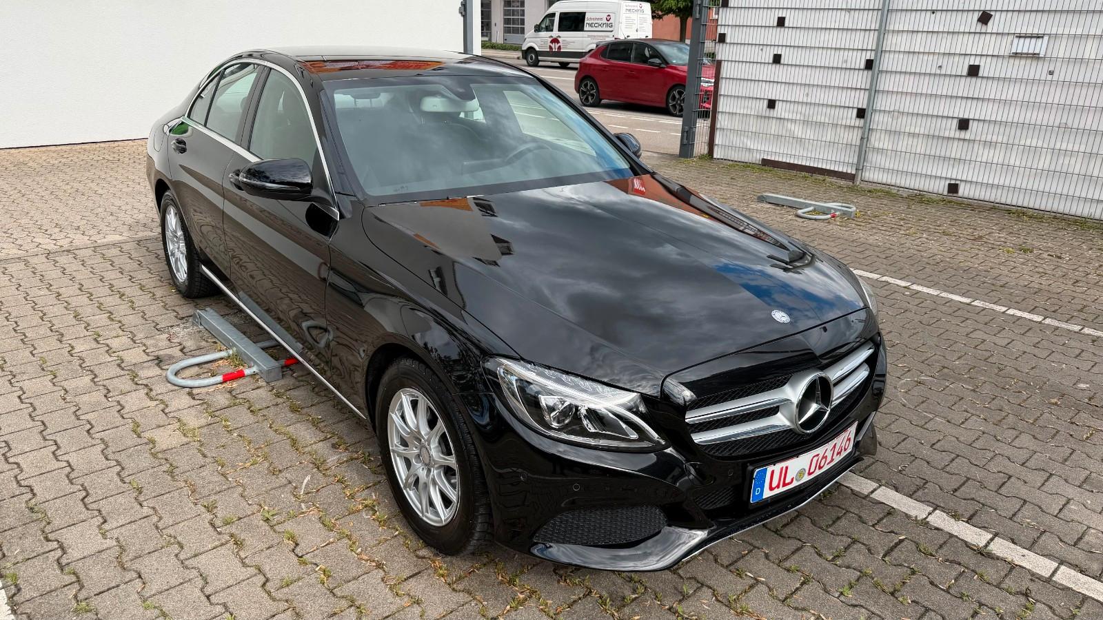 Mercedes-Benz C 180 C Limousine C 180 CGI