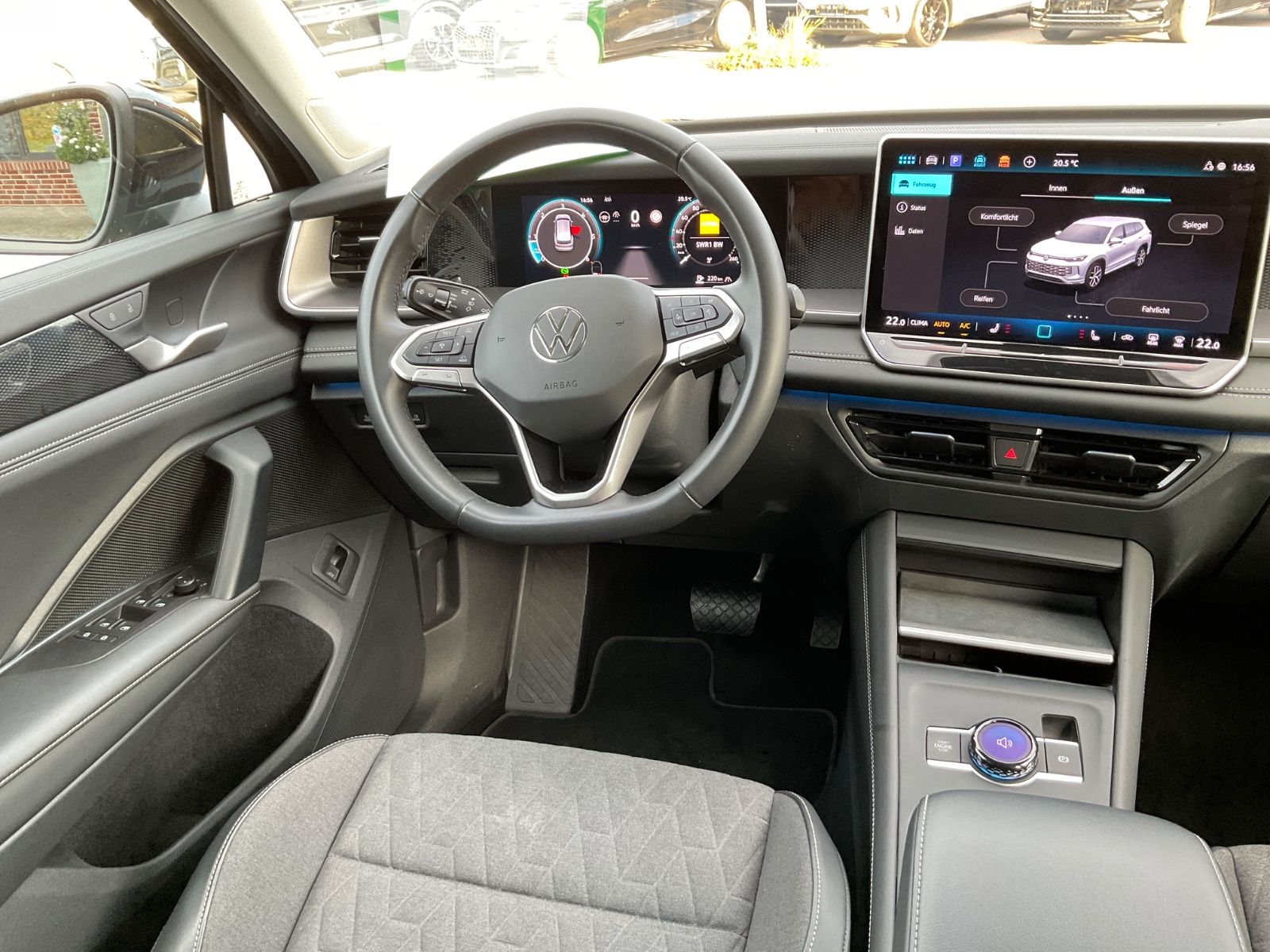 Fahrzeugabbildung Volkswagen Tayron 2.0 TDI 4M,AHK,Navi,Kamera,7-Sitzer,IQ