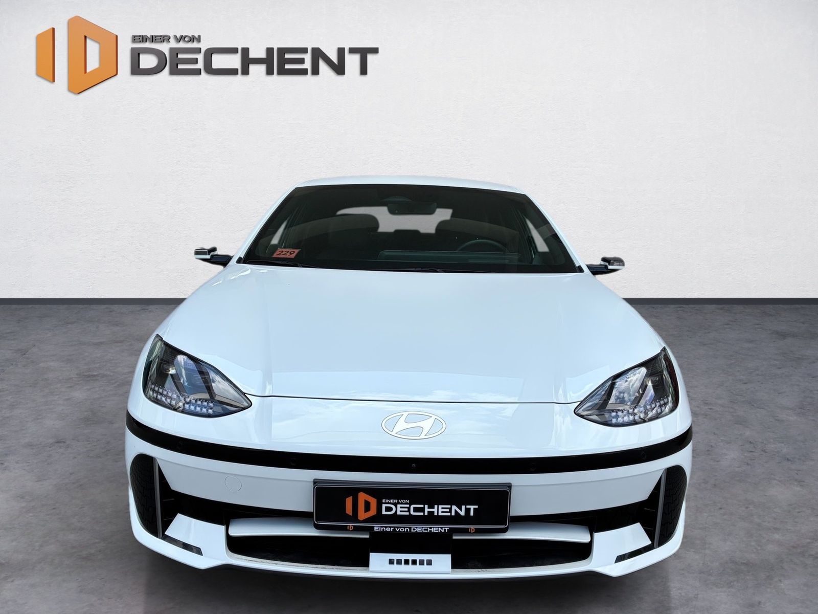 Fahrzeugabbildung Hyundai Ioniq 6 Elektro 77 Uniq 360,HUD,KlimaA,LED,Navi