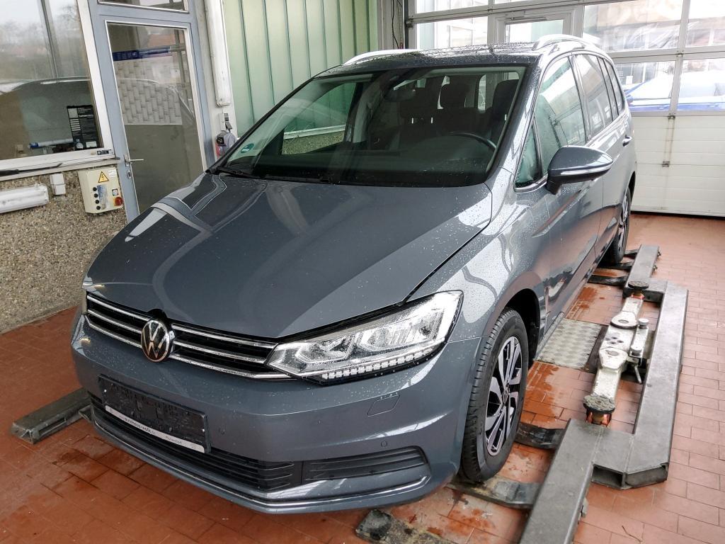 Volkswagen Touran 1.5 TSI DSG Active 3,99% El. Panodach Nav