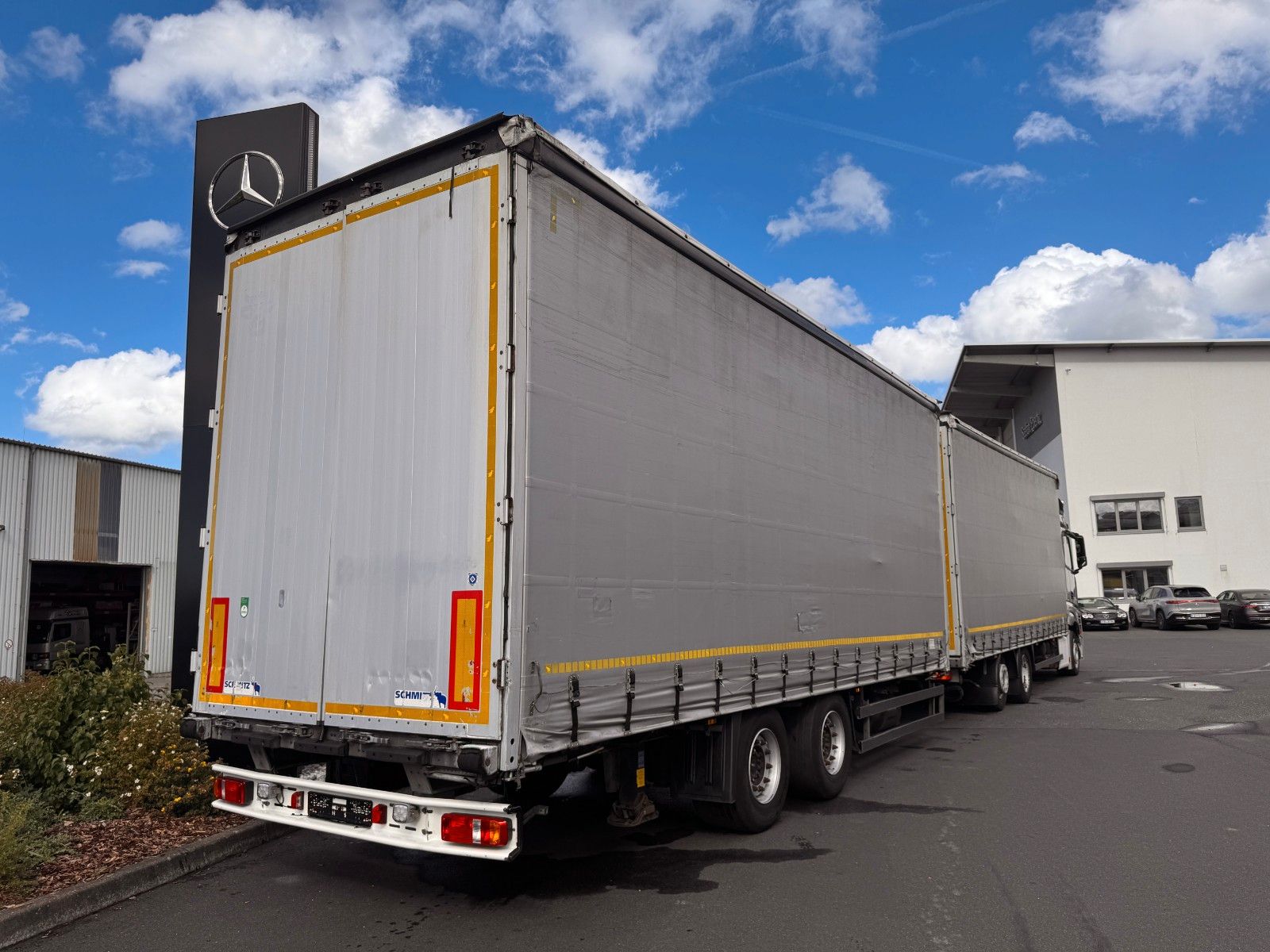 Fahrzeugabbildung Mercedes-Benz Actros 2545LnR 6x2 Retarder BigSpace PPC