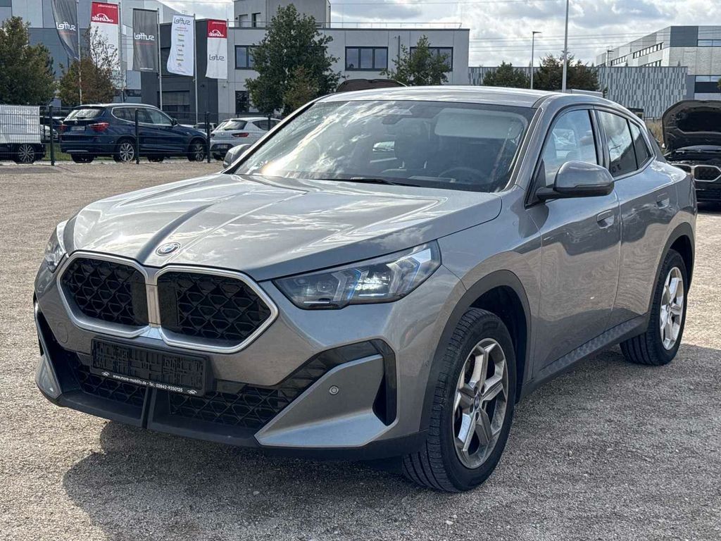 Image of BMW X2