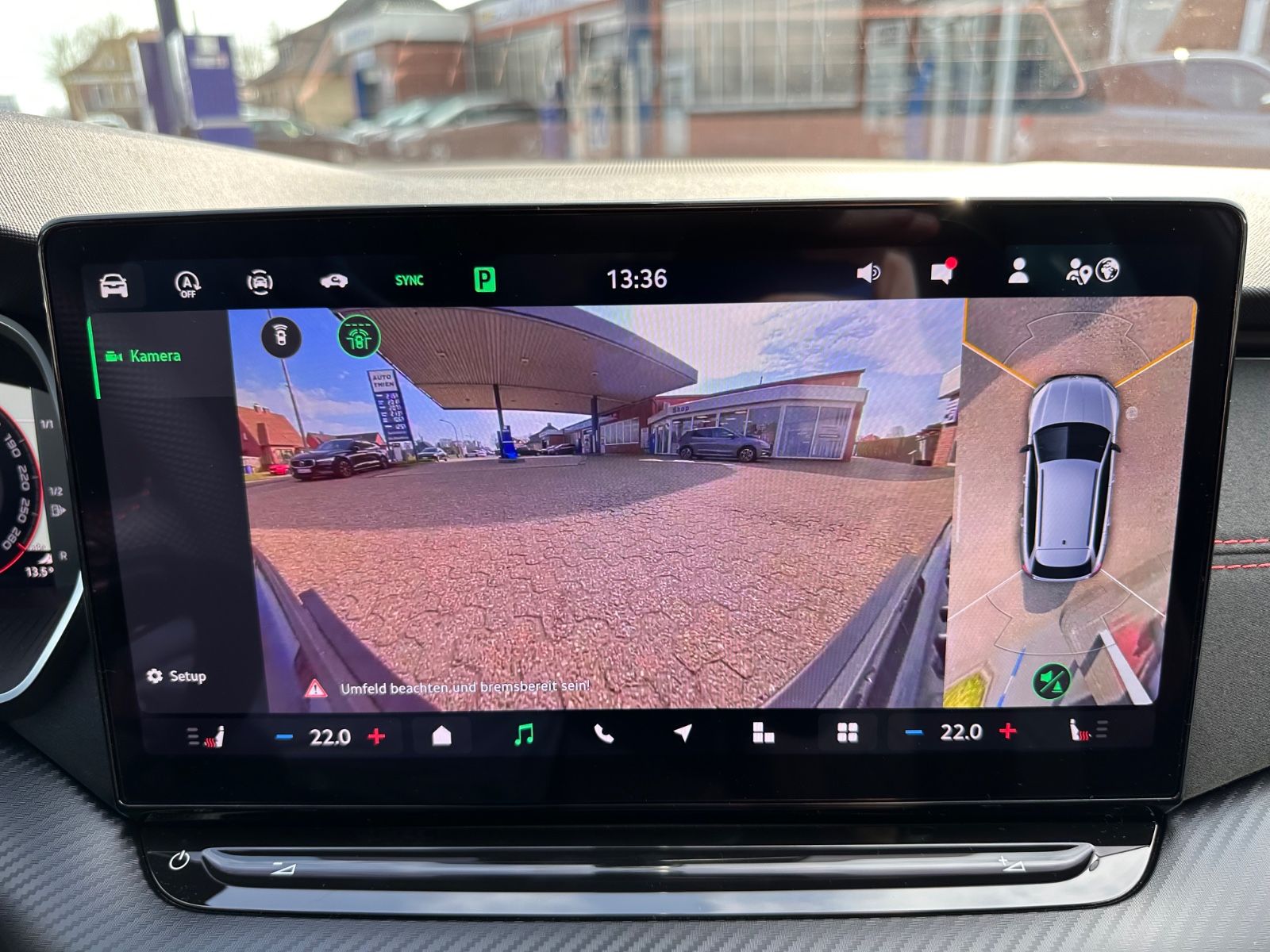 Fahrzeugabbildung SKODA Octavia Combi RS 2.0 TSI Matrix/Pano/Navi/ACC