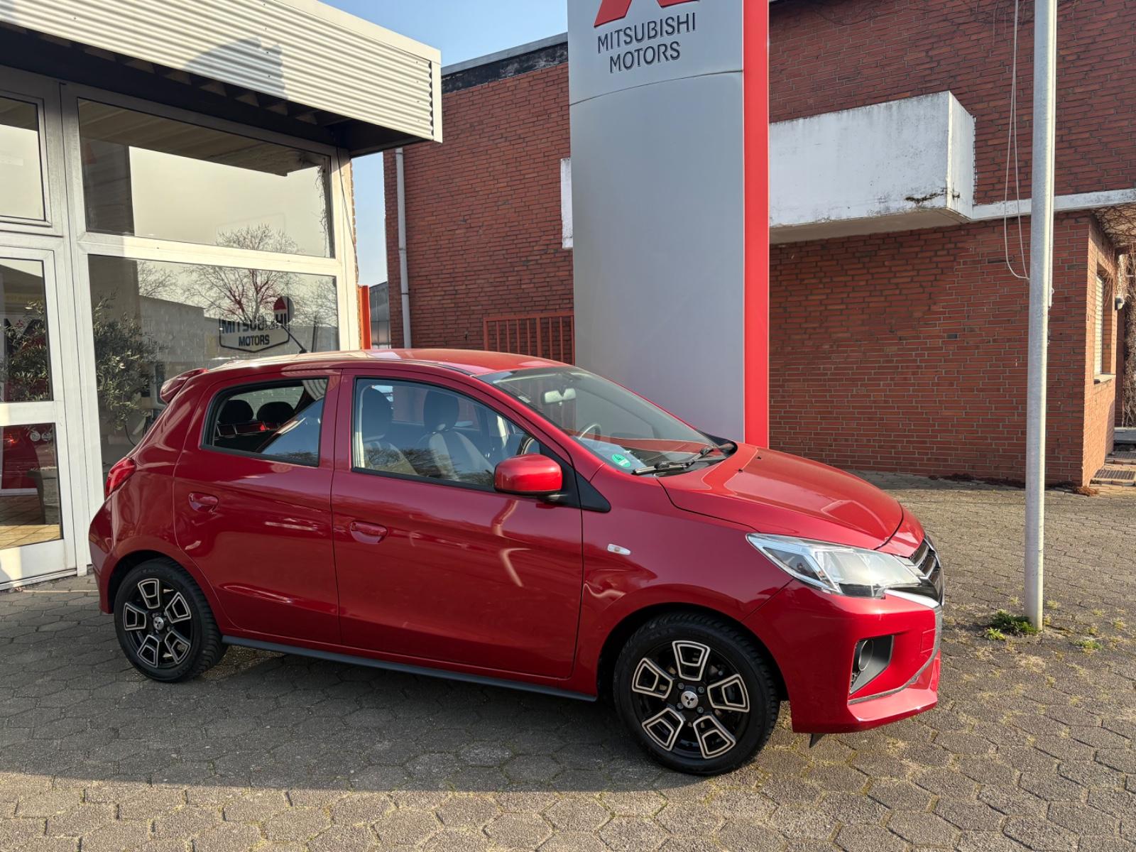 Mitsubishi Select Apple Car Play