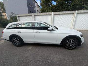Mercedes E 220 - 5