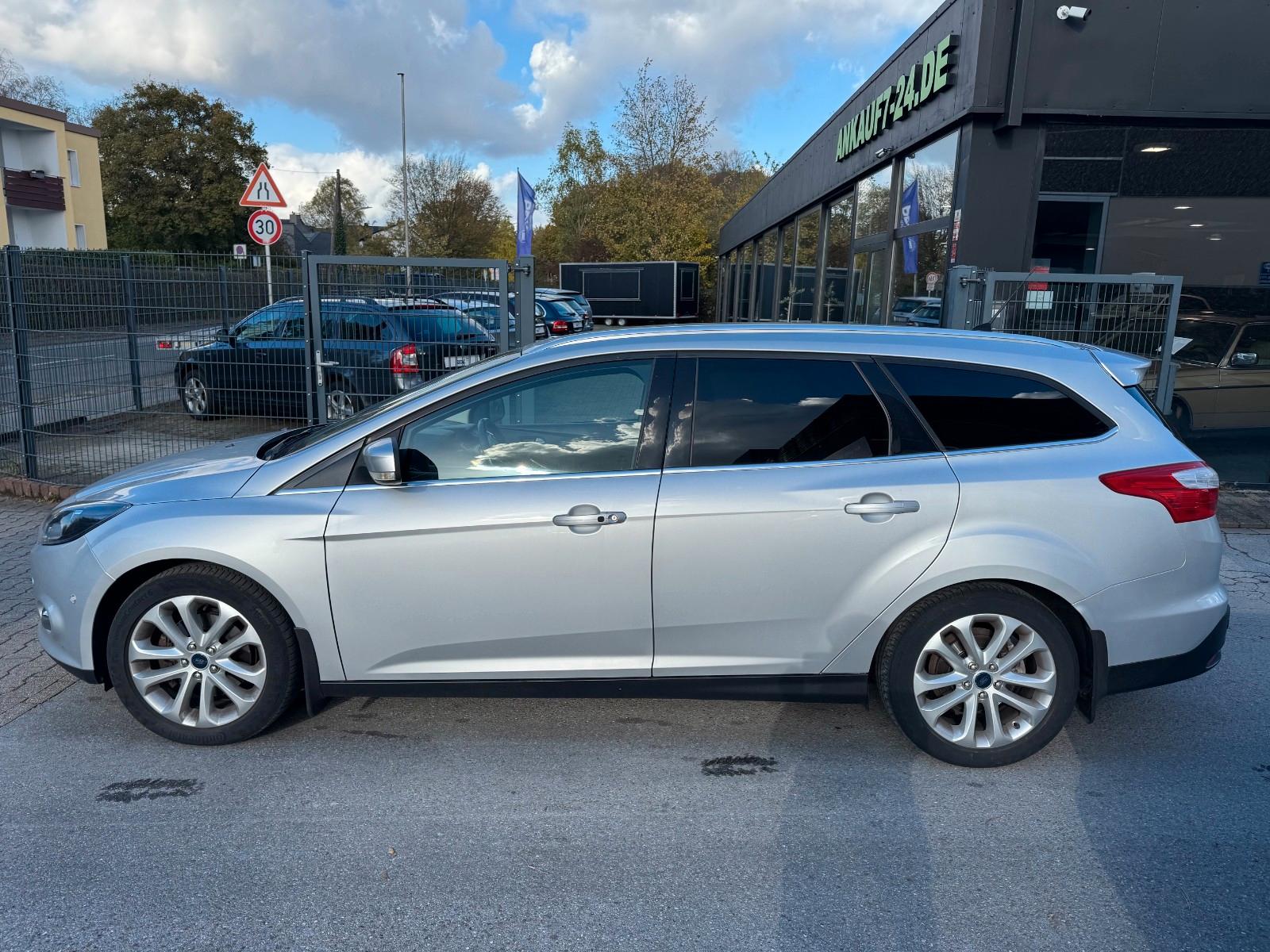 Ford Focus 2011 — photo 6