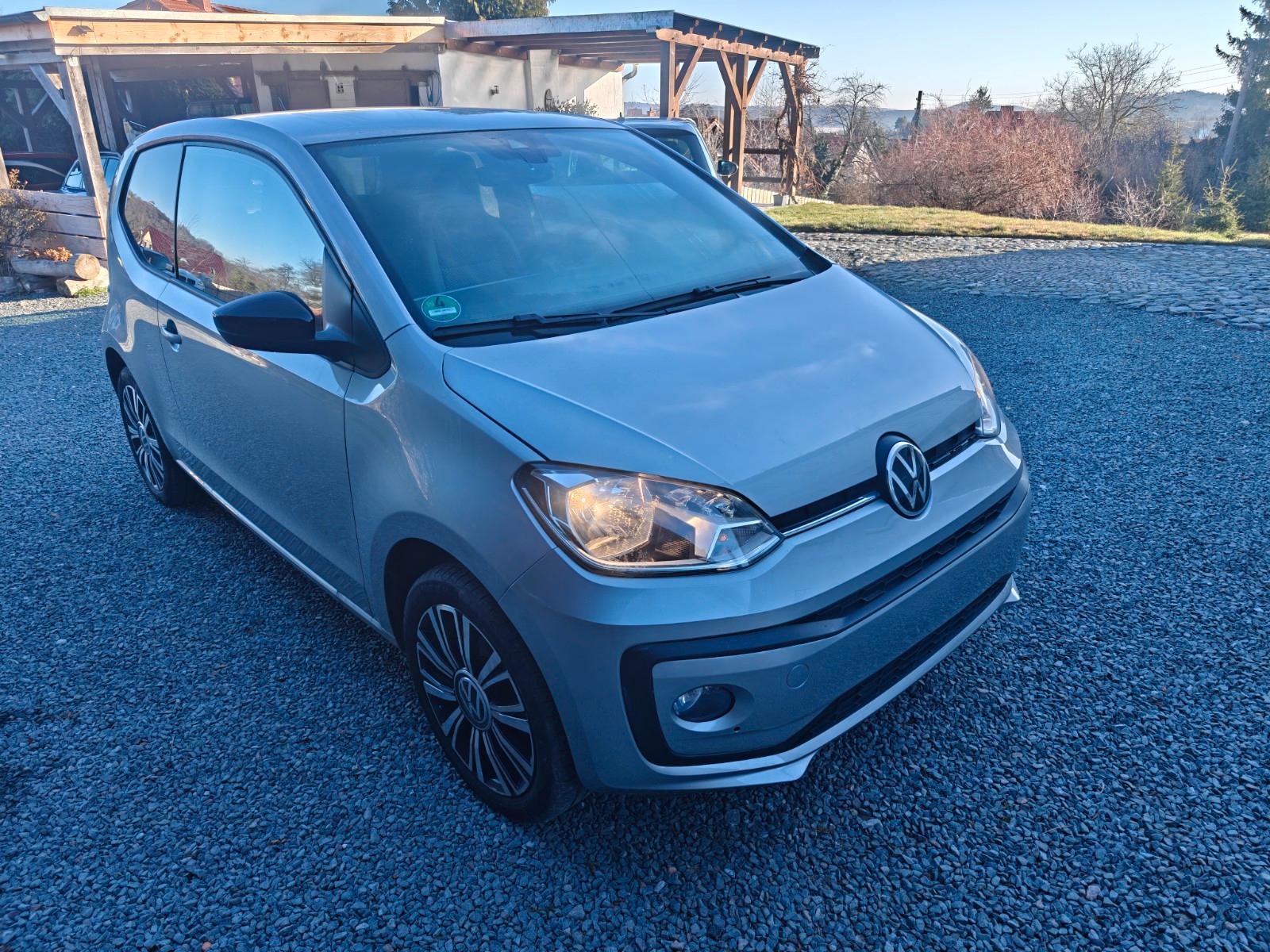 Volkswagen up! Active