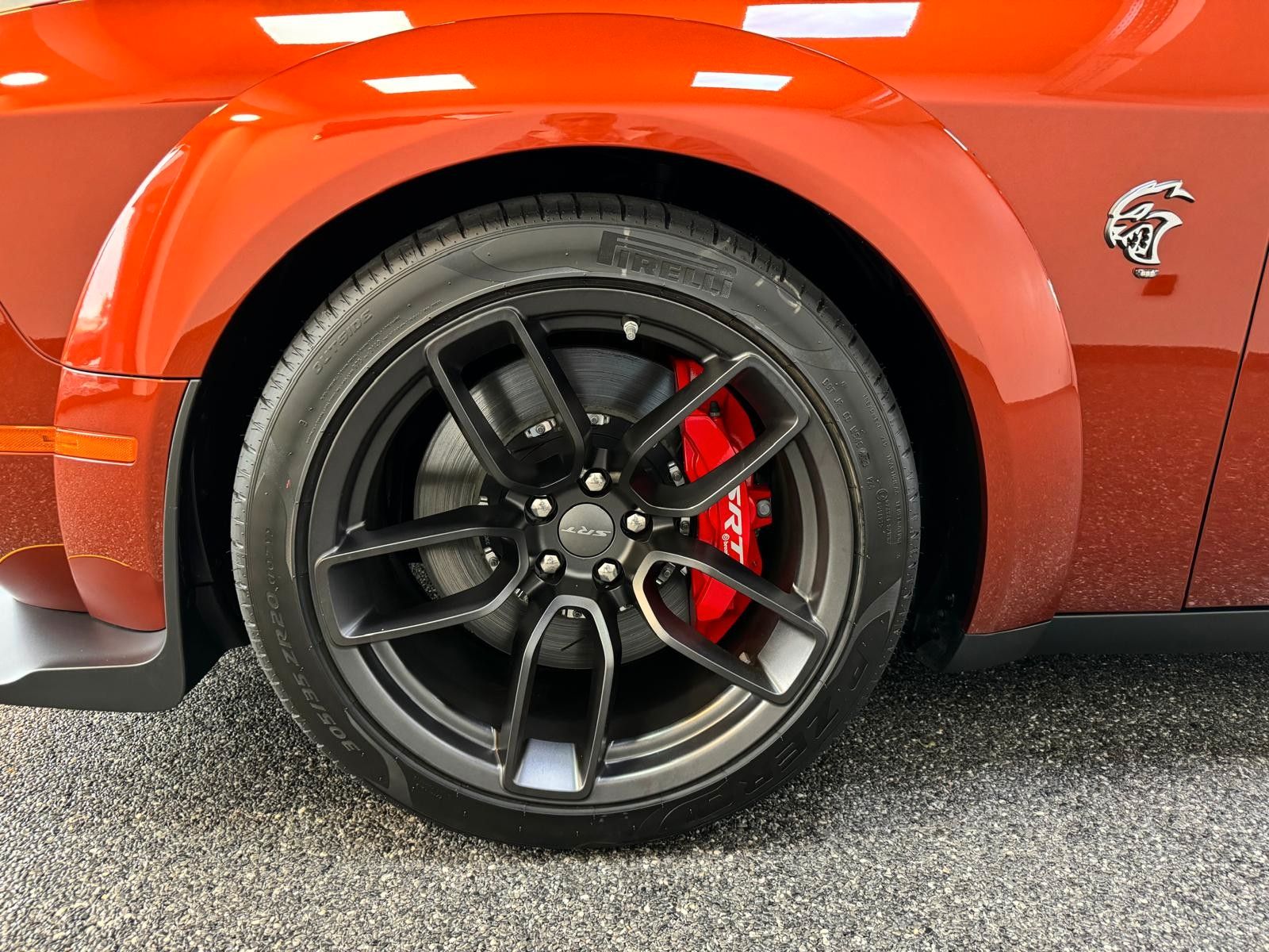 Fahrzeugabbildung Dodge CHALLENGER HELLCAT JAILBREAK -LAST CALL-CARBONE