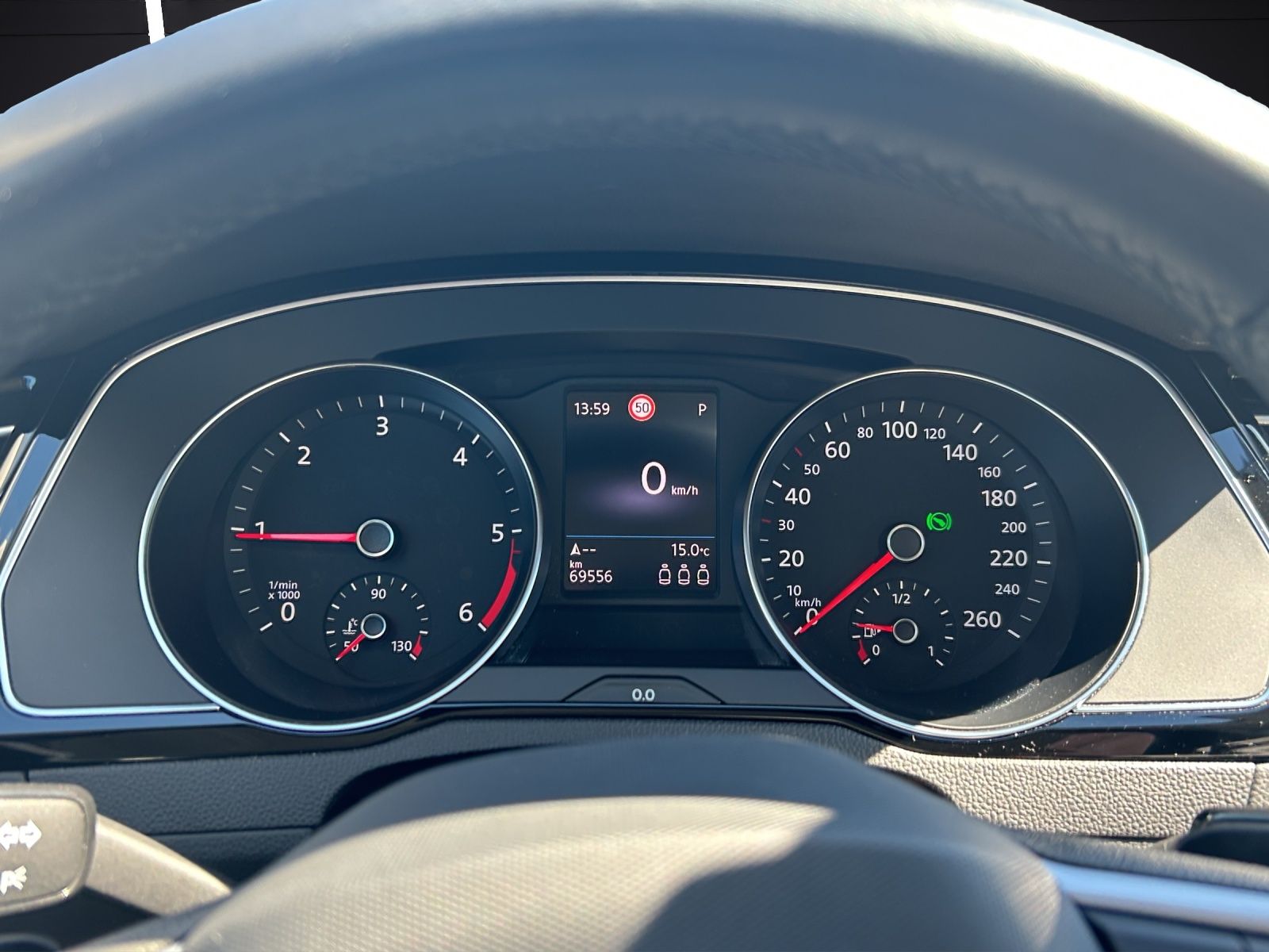 Fahrzeugabbildung Volkswagen Passat Variant TDI Business DSG LED Navi ACC AHK