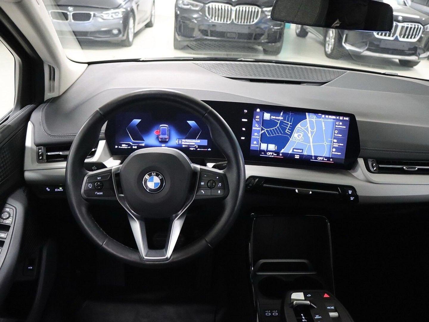BMW 218 Active Tourer 218d, миниатюра 10