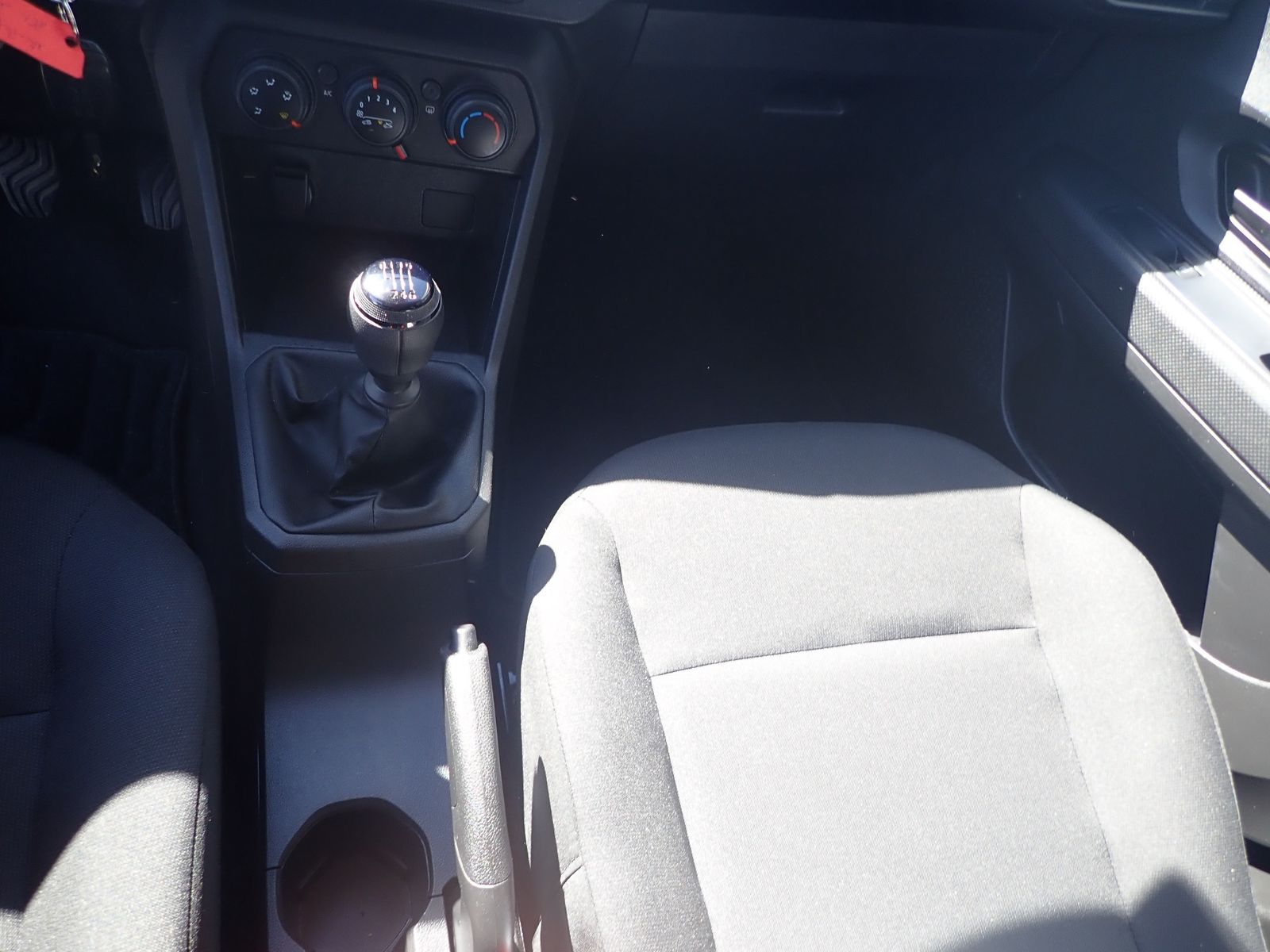 Fahrzeugabbildung Dacia Jogger Essential ECO-G 100