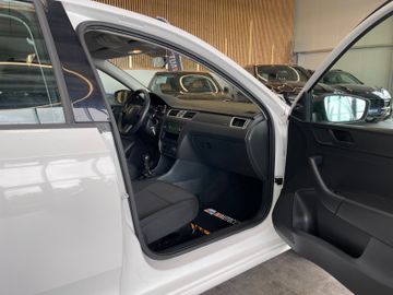 Skoda Rapid Spaceback Active *KLIMA*ASR*EBV*EDS*4-TÜRE