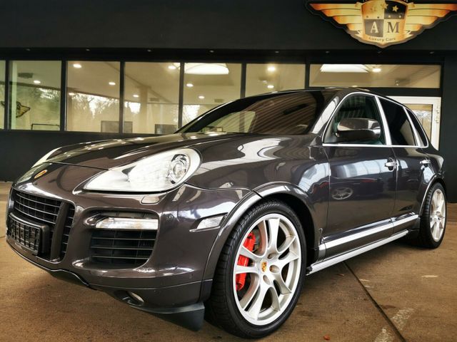 Porsche Cayenne Turbo S/Panoramadach/MAGNUM