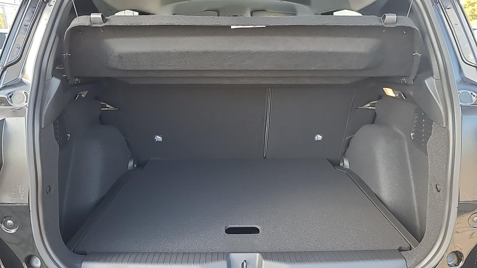 Fahrzeugabbildung Citroën C3 Aircross Plus+Wenige KM+PDC+LED+AWR+ACC+DAB