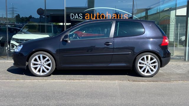 Fahrzeugabbildung Volkswagen Golf V Limousine 1.6 United aus 1. Hand !!