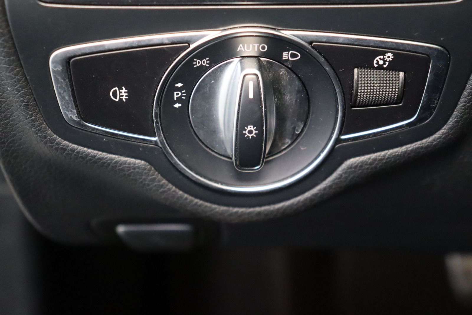 Fahrzeugabbildung Mercedes-Benz C 63 AMG * LED * Airmatic * Memory