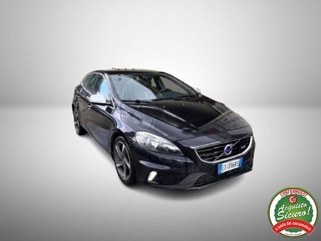 Volvo VOLVO V40 D2 1.6 R-design Momentum