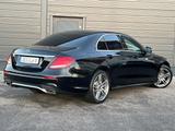 Mercedes-Benz E 400 4Matic Lim. *AMG-line*Airmatic*Multibeam* - Mercedes-Benz E 400 von privat