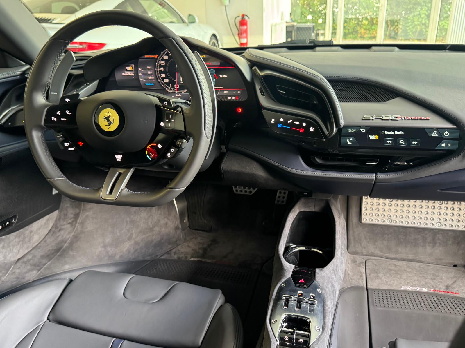 Ferrari SF90 Stradale Two-Tone Lift JBL CarPlay Approved