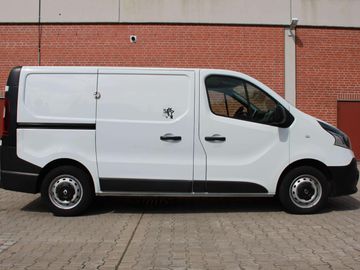 Renault Trafic - 4
