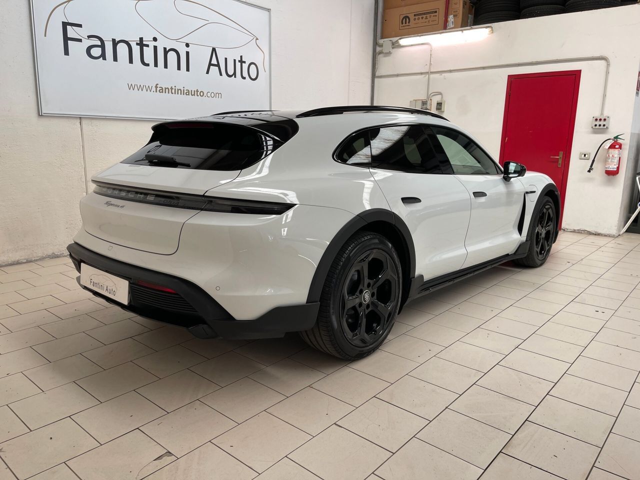 Porsche Taycan 4 Cross Turismo-LEGGI SOTTO imagem 3