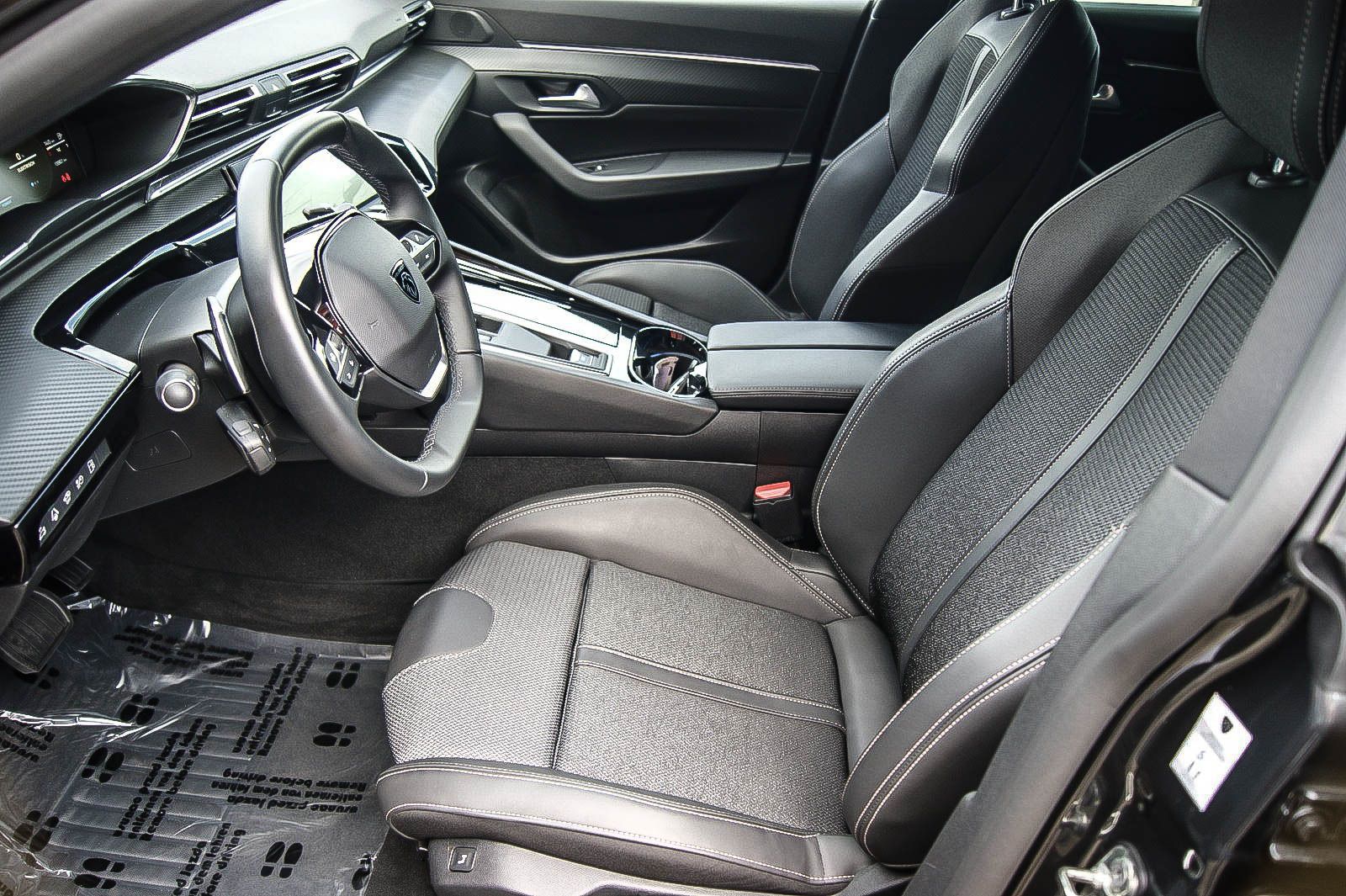 Fahrzeugabbildung Peugeot 508 SW Hybrid 225 Allure ANHÄNGERKUPPLNG LED ACC