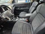 Mitsubishi Outlander PHEV Intro Edition 4WD Autom. (Hybrid) - Mitsubishi Gebrauchtwagen