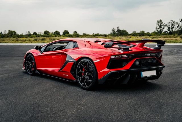 Lamborghini Aventador SVJ*Traumauto*Top Ausstattung*MWST