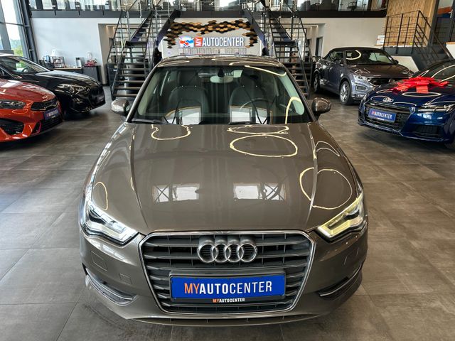 Audi A3 attraction *KLIMA*BI-XENON*TEMPOMAT*
